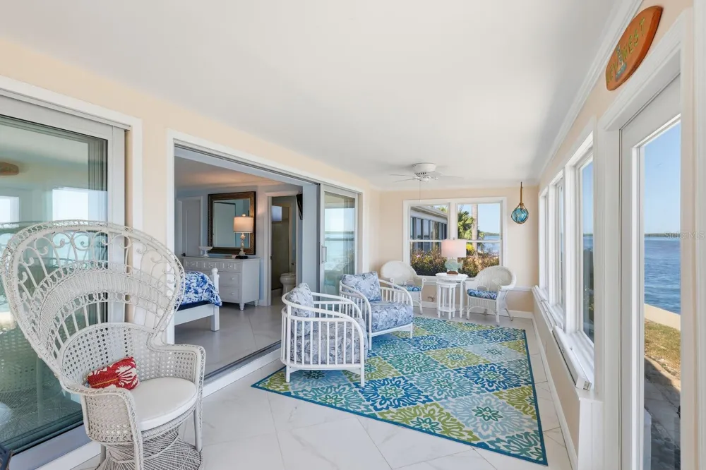 957 SPANISH DRIVE Longboat Key, FL 34228