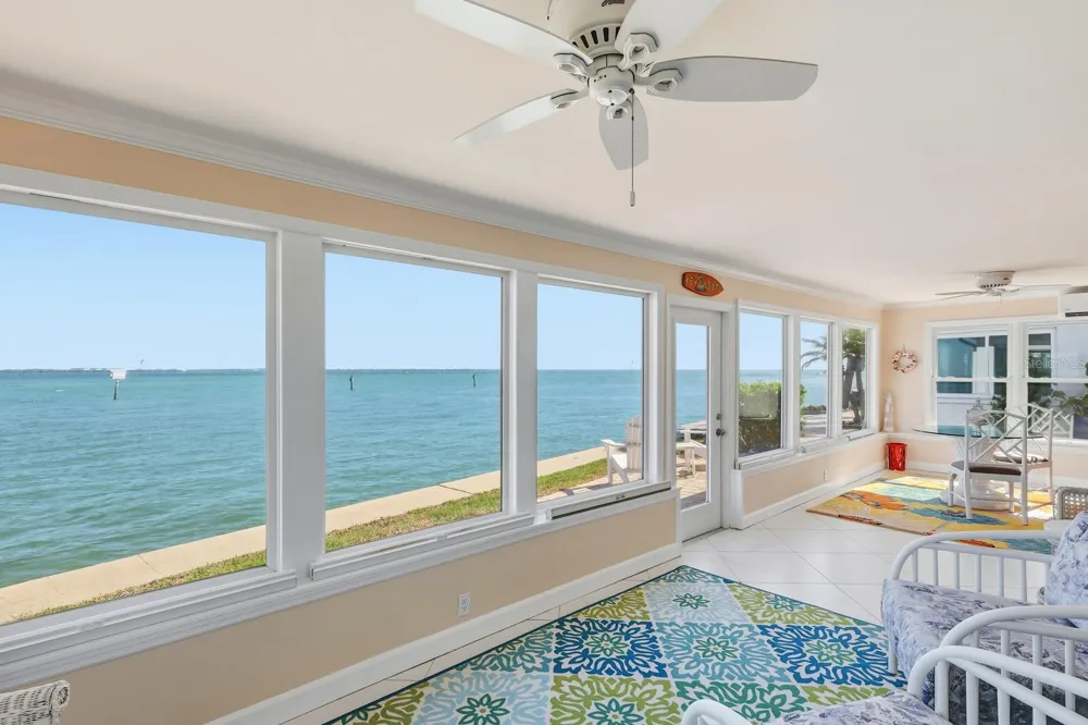 957 SPANISH DRIVE Longboat Key, FL 34228