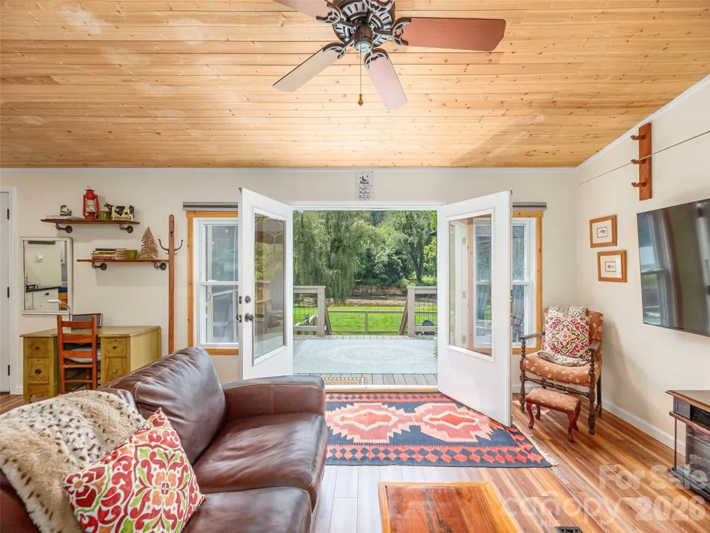 248 Max Thompson Road Canton, NC 28716