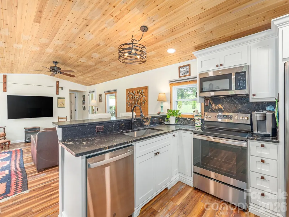 248 Max Thompson Road Canton, NC 28716