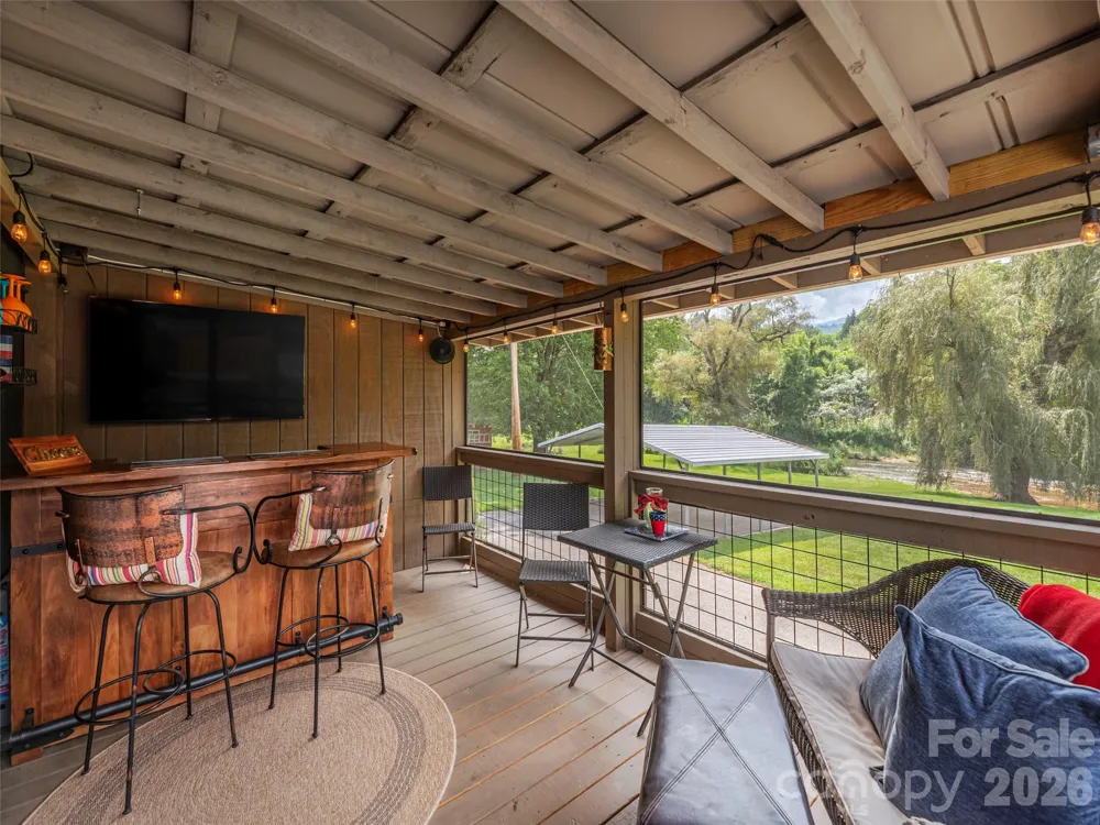 248 Max Thompson Road Canton, NC 28716