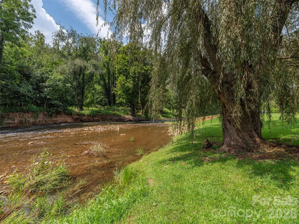 248 Max Thompson Road Canton, NC 28716