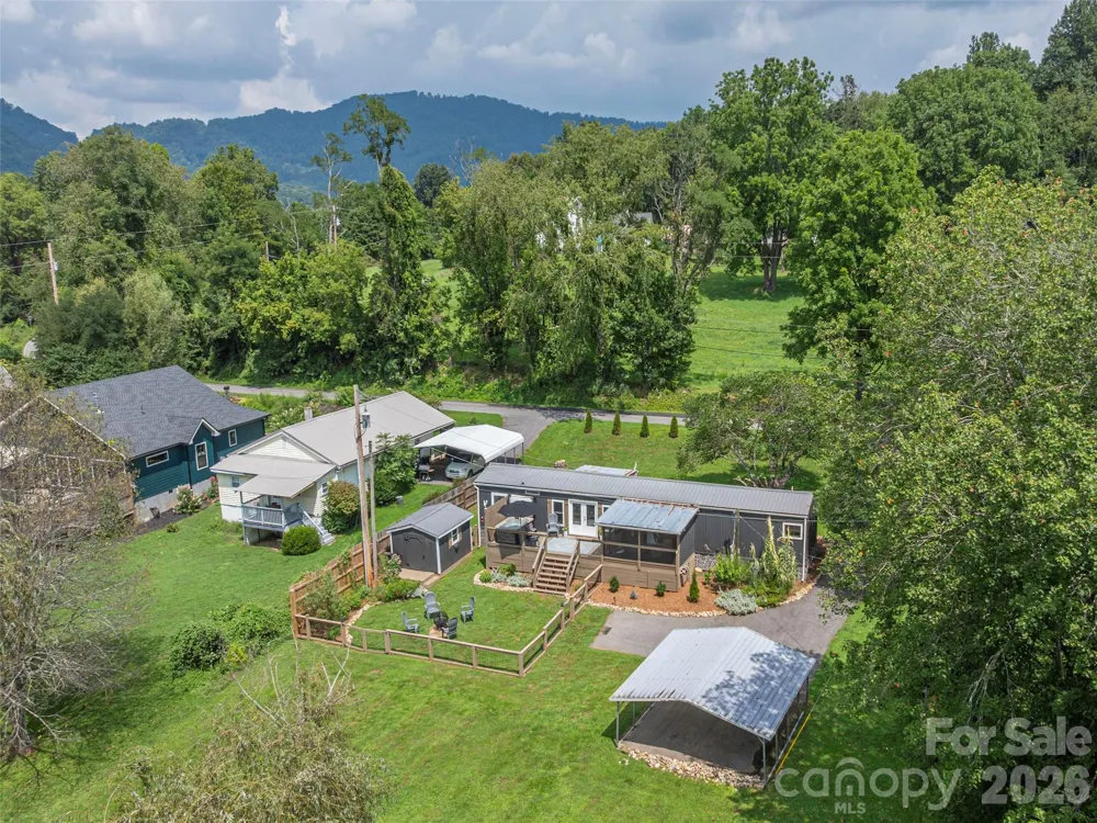 248 Max Thompson Road Canton, NC 28716