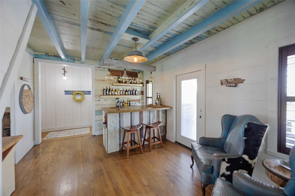 2210 FM 615 Schulenburg, TX 78956