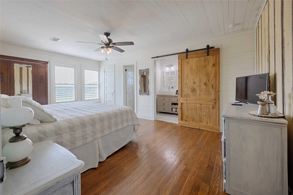 2210 FM 615 Schulenburg, TX 78956