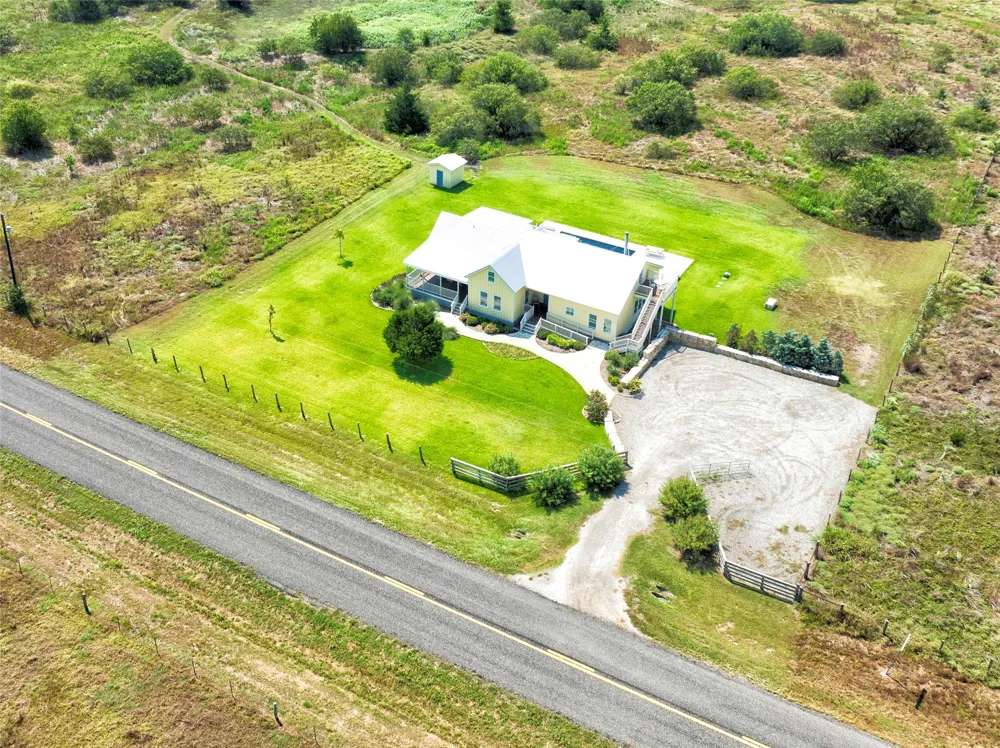 2210 FM 615 Schulenburg, TX 78956