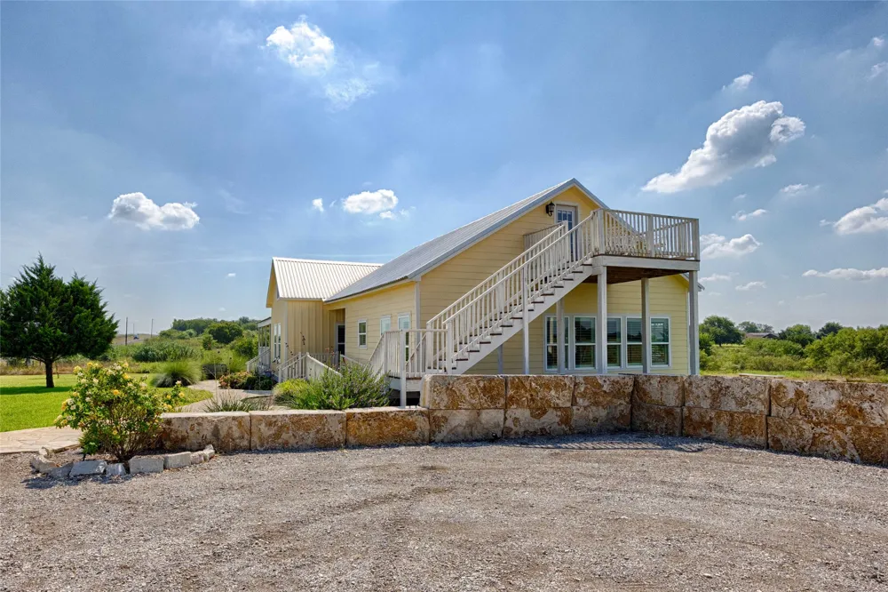2210 FM 615 Schulenburg, TX 78956