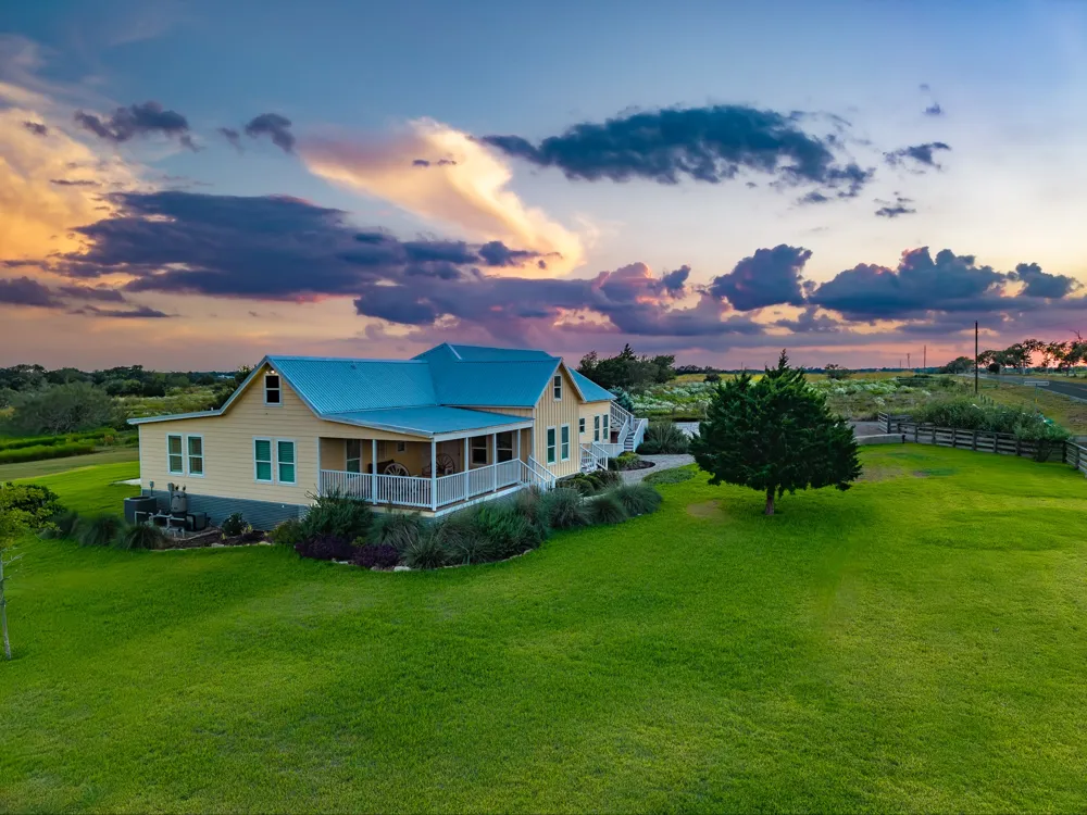 2210 FM 615 Schulenburg, TX 78956