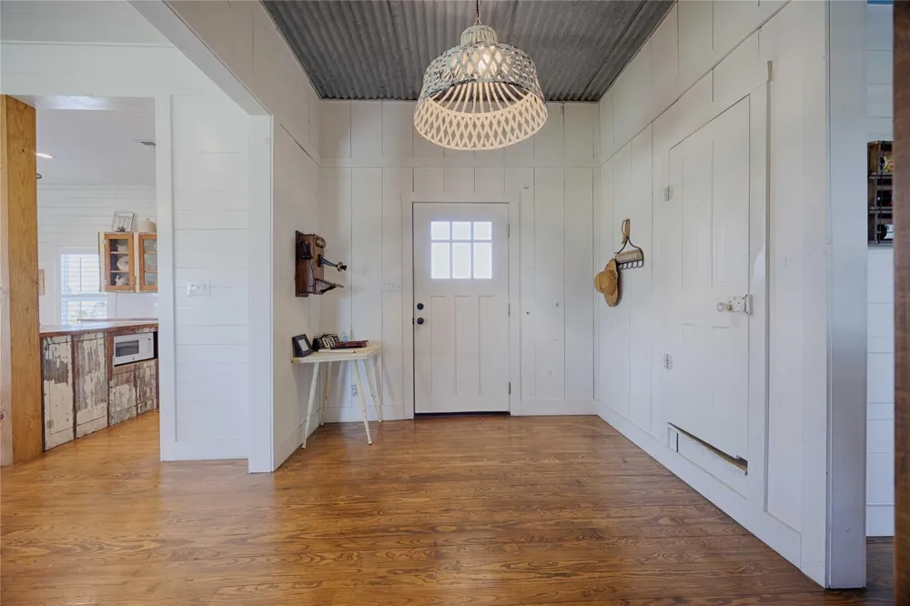 2210 Fm 615 Schulenburg, TX 78956