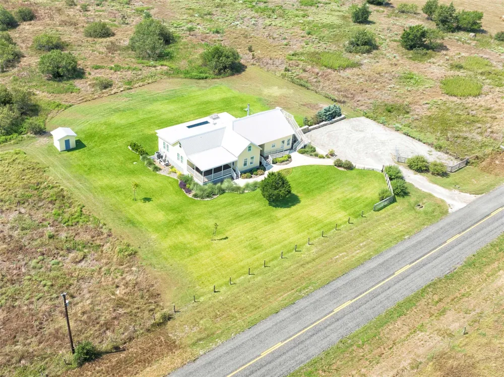 2210 Fm 615 Schulenburg, TX 78956