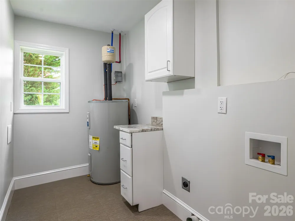 172 Reed Street Canton, NC 28716