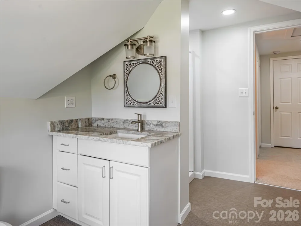 172 Reed Street Canton, NC 28716