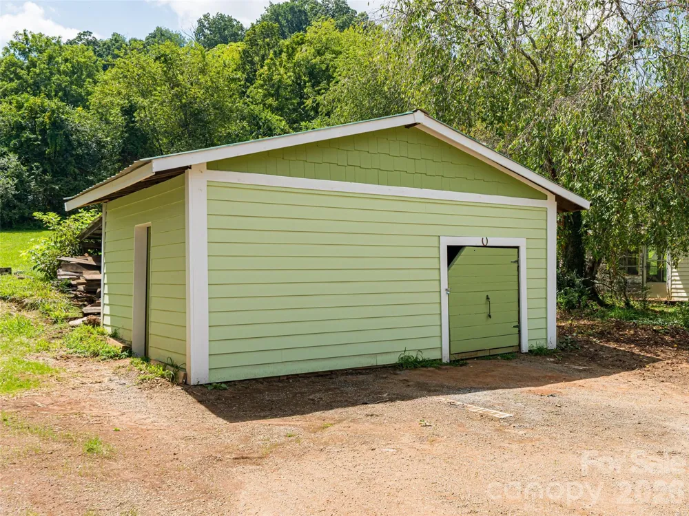172 Reed Street Canton, NC 28716