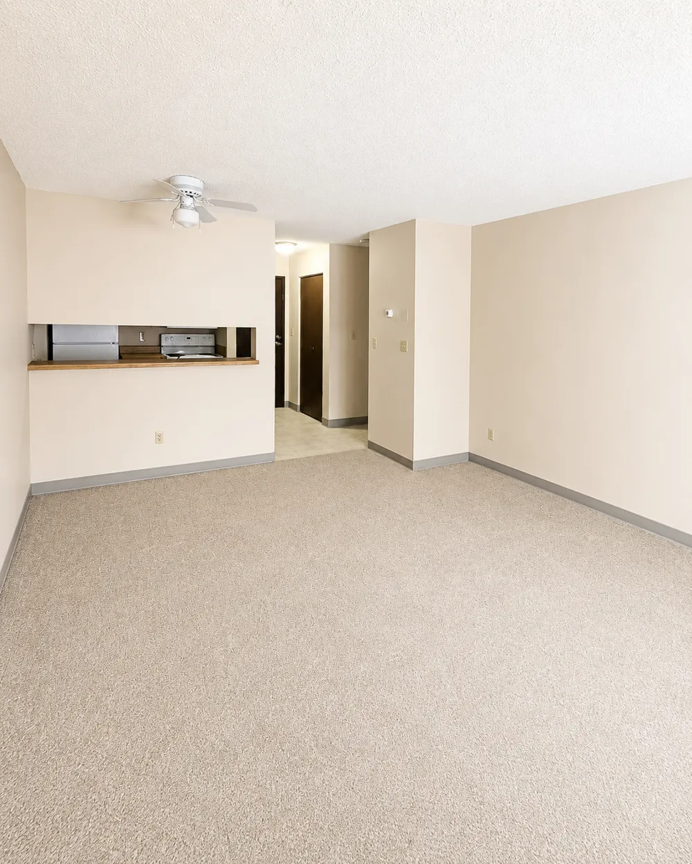 1757 4th Avenue #11 Windom, MN 56101