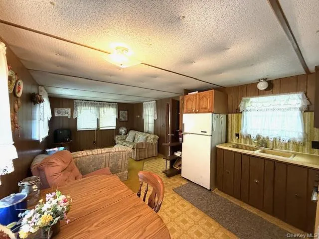 8 Anna Drive Glen Spey, NY 12737