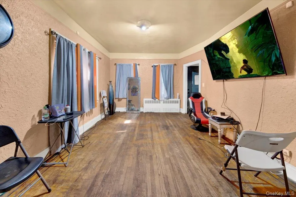 4122 Wickham Avenue Bronx, NY 10466