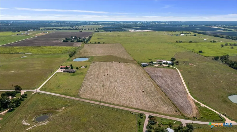 12473 County Road 440 Thorndale, TX 76577