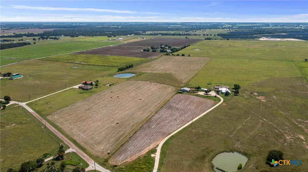 12473 County Road 440 Thorndale, TX 76577