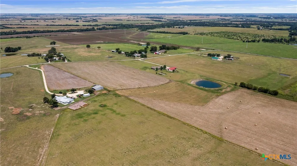 12473 County Road 440 Thorndale, TX 76577
