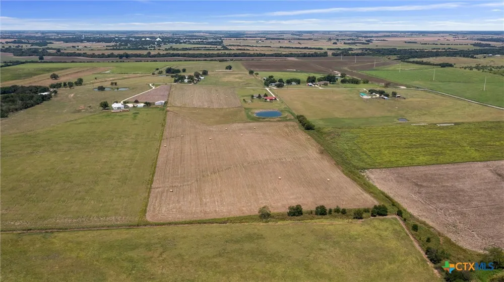 12473 County Road 440 Thorndale, TX 76577