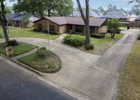 610 Rockwall Drive