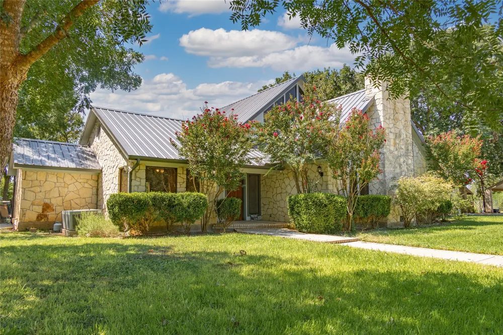4155 W US Highway 190 San Saba, TX 76877