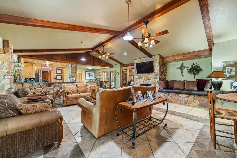 4075 W US Highway 190 San Saba, TX 76877