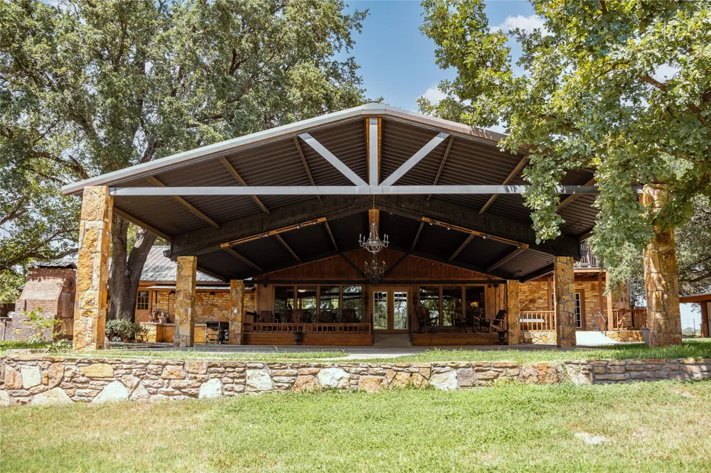 4075 W US Highway 190 San Saba, TX 76877