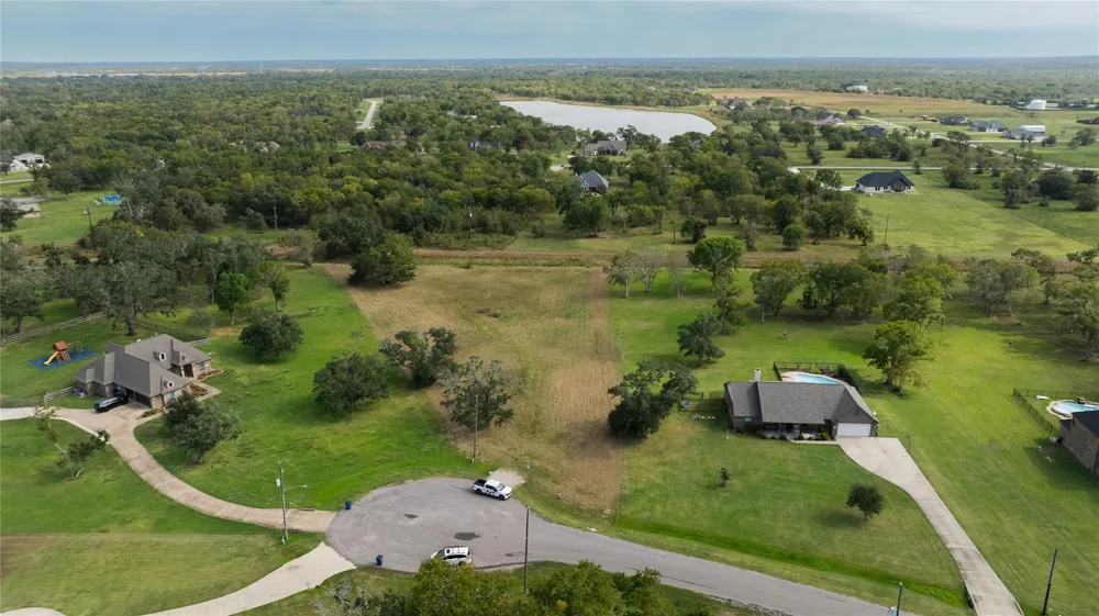 33211 Blue Marlin Drive Richwood, TX 77515