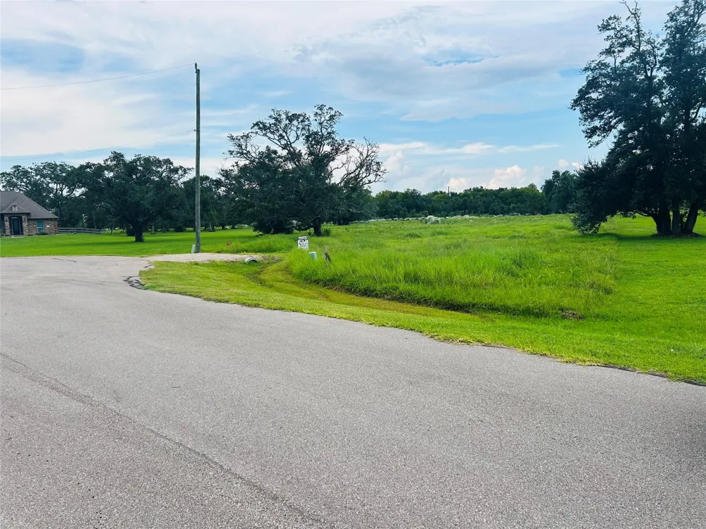 33211 Blue Marlin Drive Richwood, TX 77515