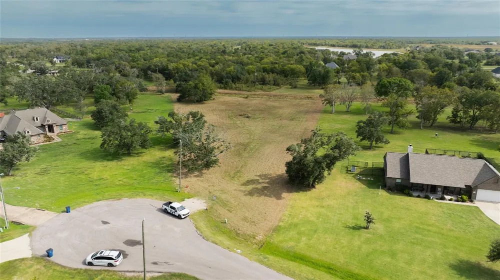 33211 Blue Marlin Drive Richwood, TX 77515