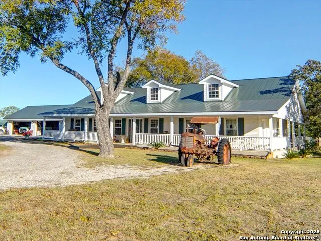 3010 E FM 1518 St Hedwig, TX 78152