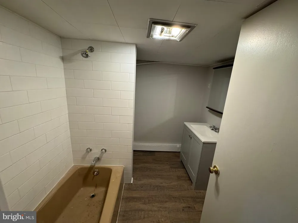 6 S SPRUCE STREET Mount Carmel, PA 17851
