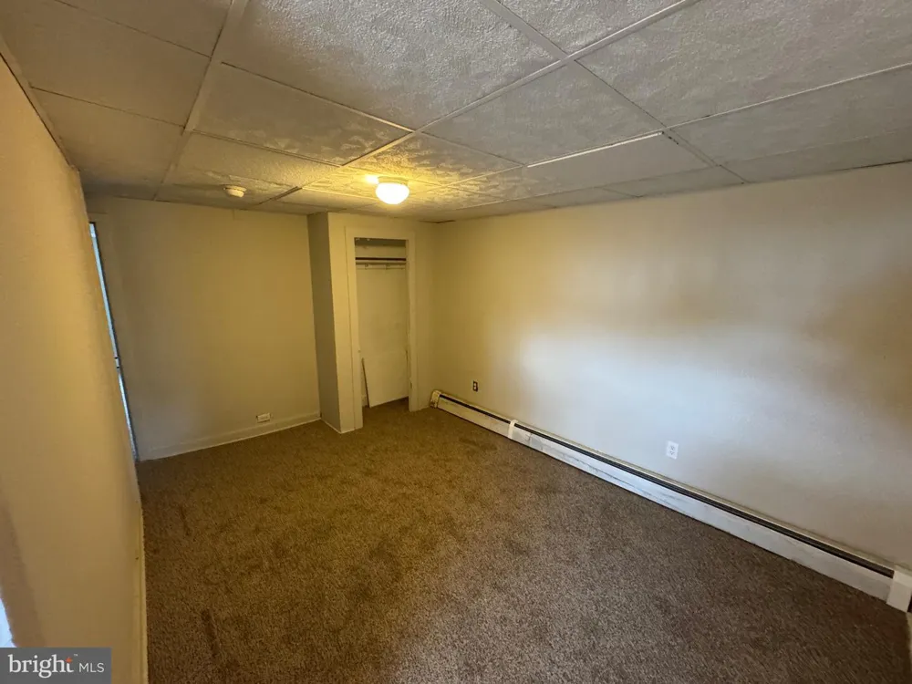 6 S SPRUCE STREET Mount Carmel, PA 17851