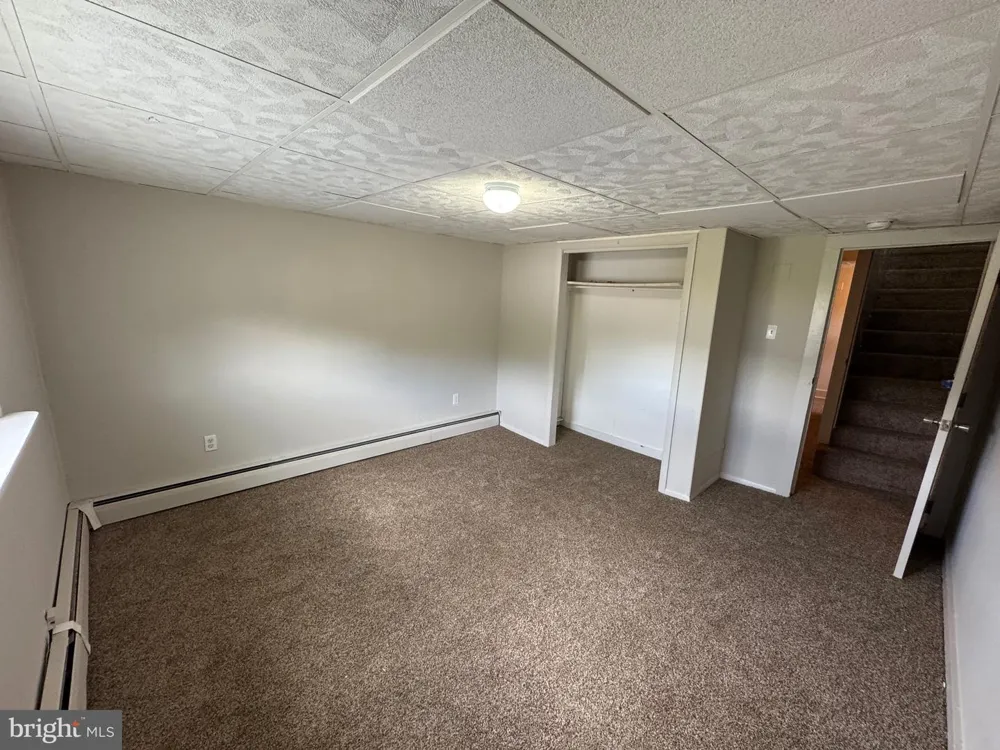 6 S SPRUCE STREET Mount Carmel, PA 17851