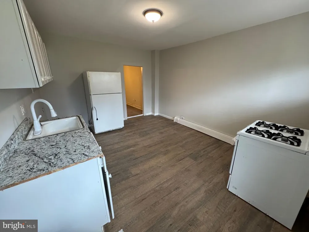 6 S SPRUCE STREET Mount Carmel, PA 17851