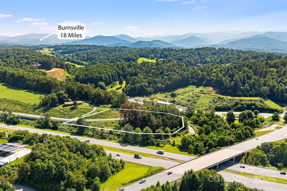 1672 Crossroads Parkway Mars Hill, NC 28754