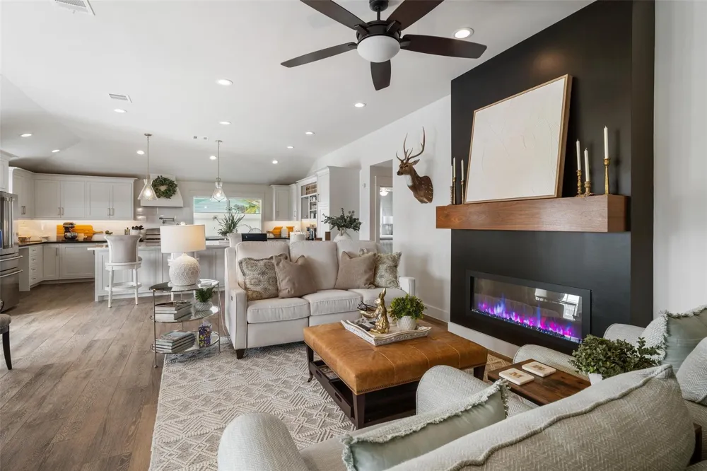 276 Barracuda Street Bayou Vista, TX 77563