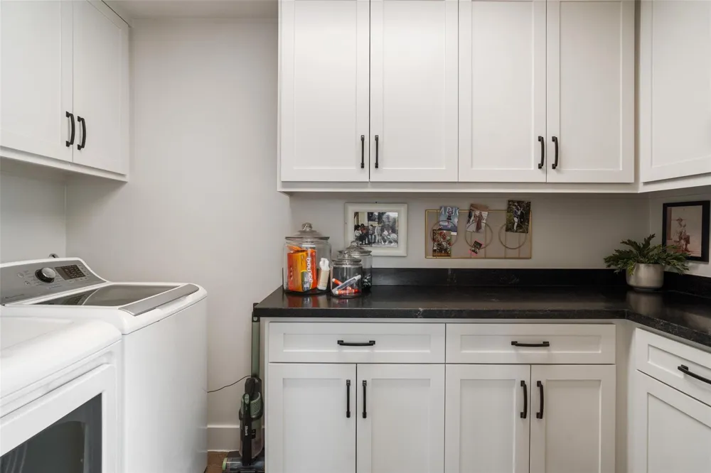 276 Barracuda Street Bayou Vista, TX 77563