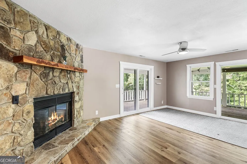 55 Chatuge Hills DR Hayesville, NC 28904