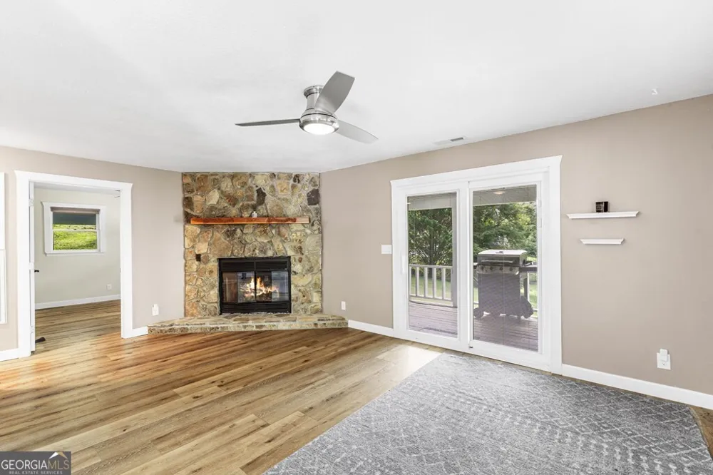 55 Chatuge Hills DR Hayesville, NC 28904