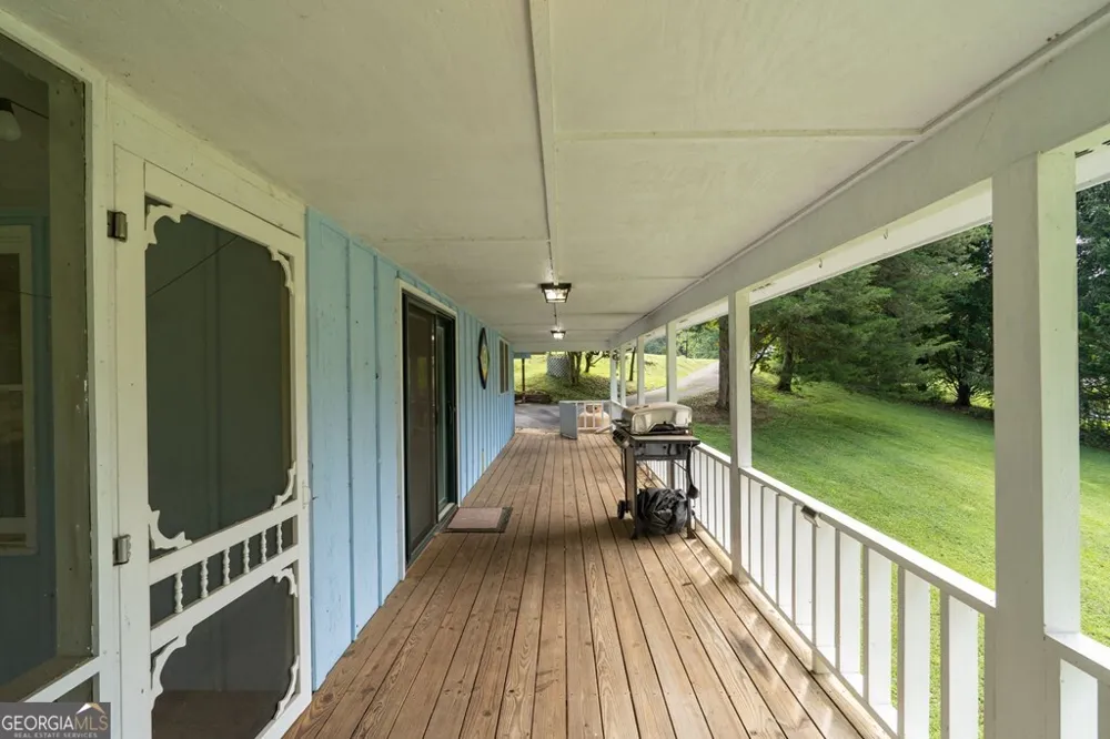 55 Chatuge Hills DR Hayesville, NC 28904