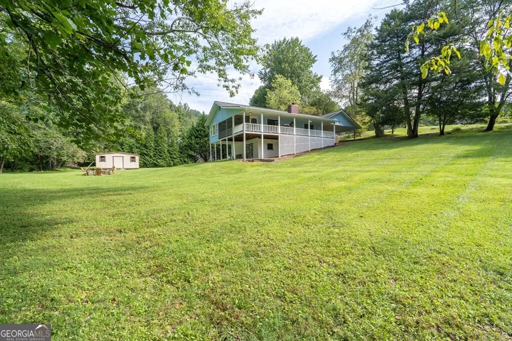 55 Chatuge Hills DR Hayesville, NC 28904