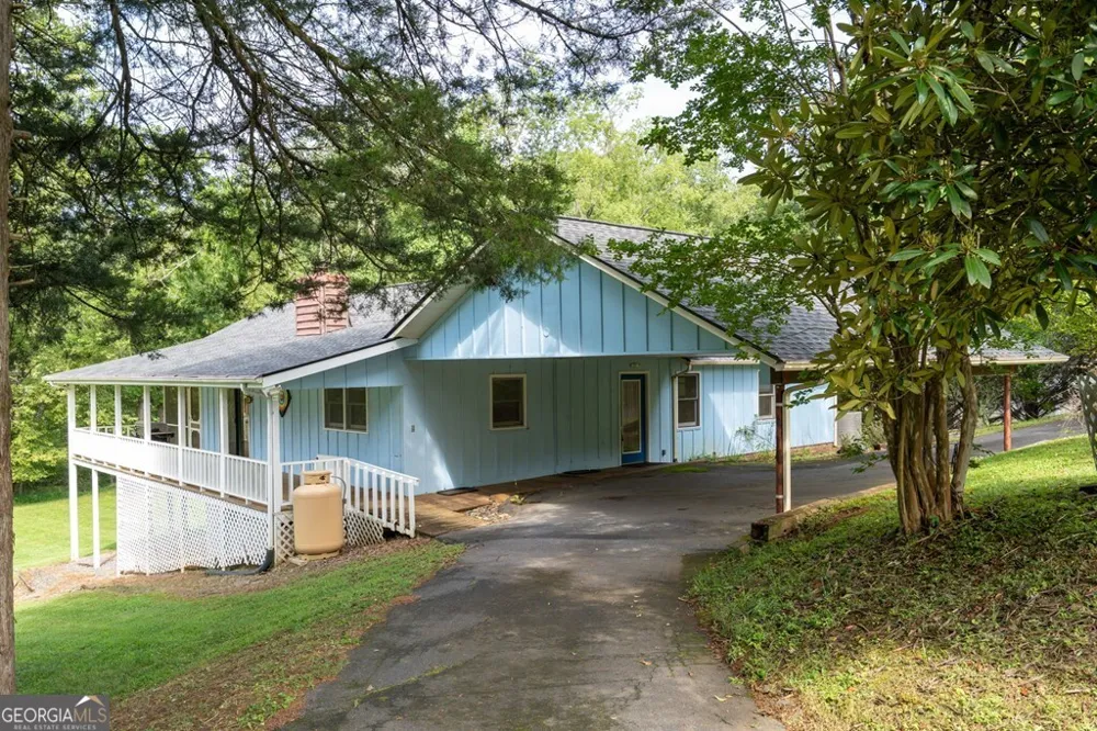 55 Chatuge Hills DR Hayesville, NC 28904