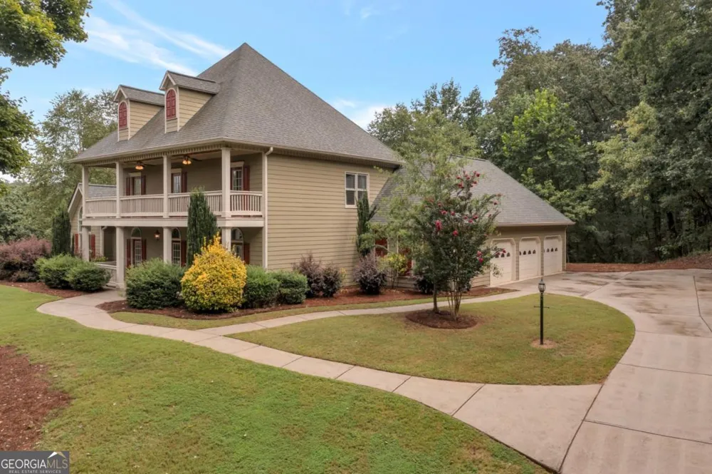 100 Hardwood LN Canton, GA 30115