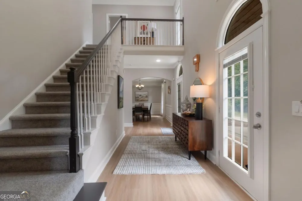 100 Hardwood LN Canton, GA 30115