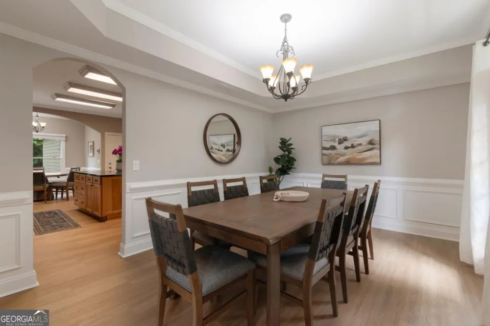 100 Hardwood LN Canton, GA 30115