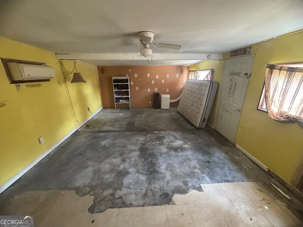 331 S Green ST Swainsboro, GA 30401