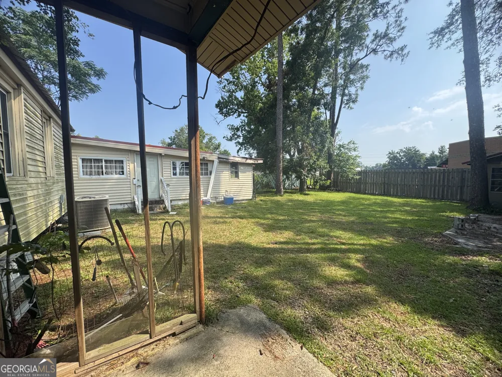 331 S Green ST Swainsboro, GA 30401