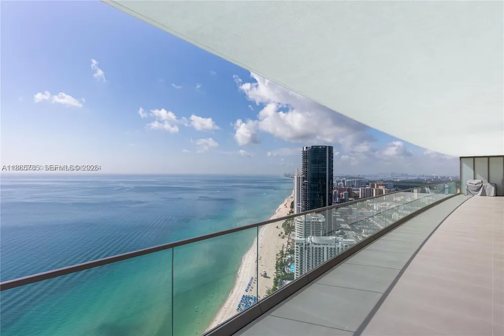 18975 Collins Ave #4600 Sunny Isles Beach, FL 33160